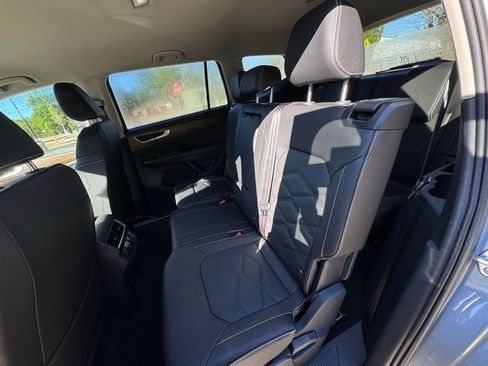 New 2026 Volkswagen Atlas SE image 26
