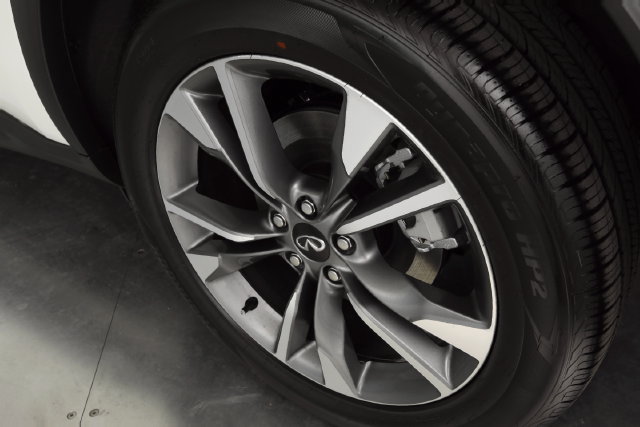Used 2023 INFINITI QX60 Luxe AWD/4WD image 9