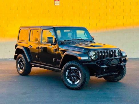 Used 2019 Jeep Wrangler Unlimited Rubicon AWD/4WD image 2