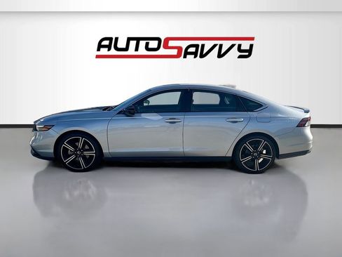 Used 2023 Honda Accord Sport image 4