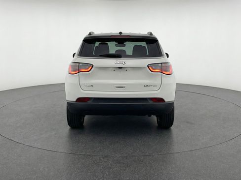 Used 2025 Jeep Compass Limited AWD/4WD image 7