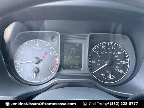 Used 2017 Nissan Titan S AWD/4WD image 38