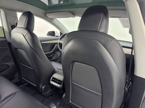 Used 2023 Tesla Model 3 Standard Range image 35
