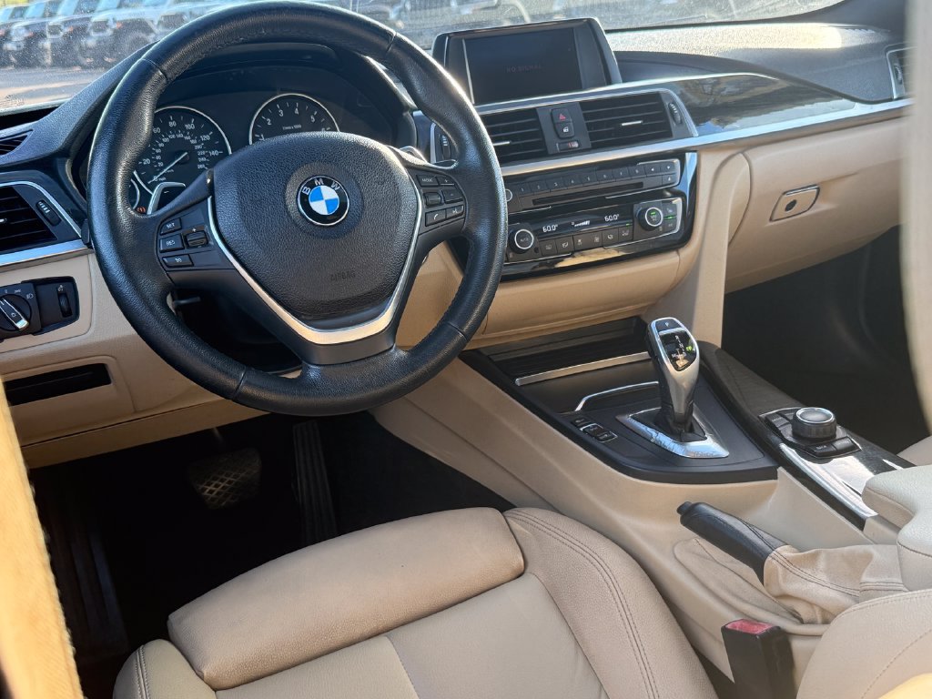 Used 2018 BMW 330i Sedan w/ Convenience Package RWD image 22