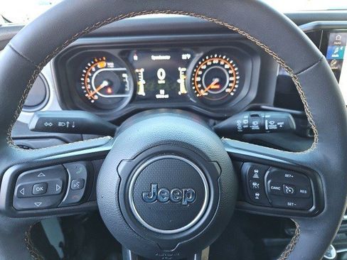 Used 2024 Jeep Wrangler Sport S image 21