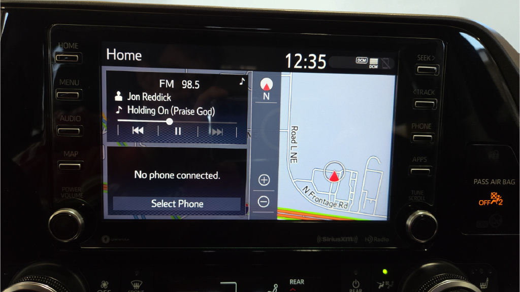 Certified 2020 Toyota Highlander XLE AWD/4WD image 29