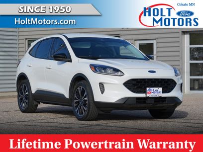 Used 2022 Ford Escape SE w/ SE Sport Appearance Package