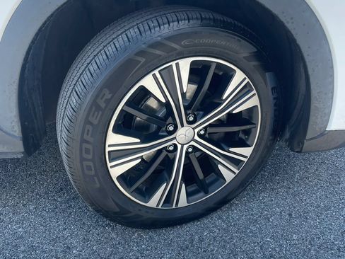 Used 2018 Mitsubishi Eclipse Cross SEL AWD/4WD image 31