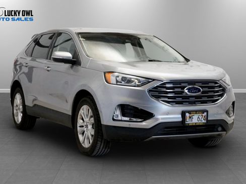 Used 2022 Ford Edge Titanium AWD/4WD image 3