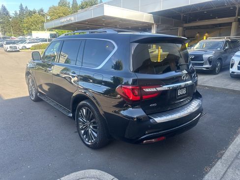 Used 2024 INFINITI QX80 Sensory w/ Cargo Package AWD/4WD image 3