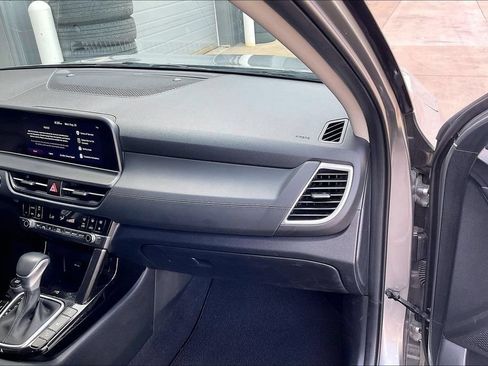 Used 2024 Kia Seltos SX AWD/4WD image 16