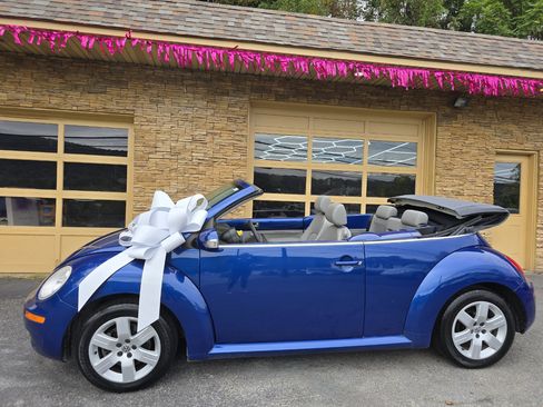 Used 2007 Volkswagen Beetle Convertible image 12