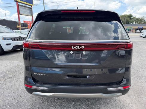 Used 2023 Kia Carnival SX Prestige FWD image 6