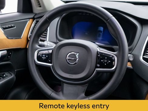 Used 2023 Volvo XC90 B5 Plus w/ Protection Package AWD/4WD image 11