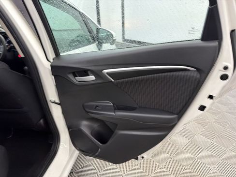 Used 2019 Honda Fit EX image 16
