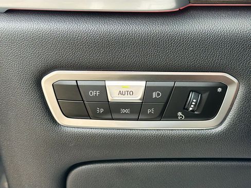 Used 2023 BMW X5 xDrive40i w/ Premium Package AWD/4WD image 34