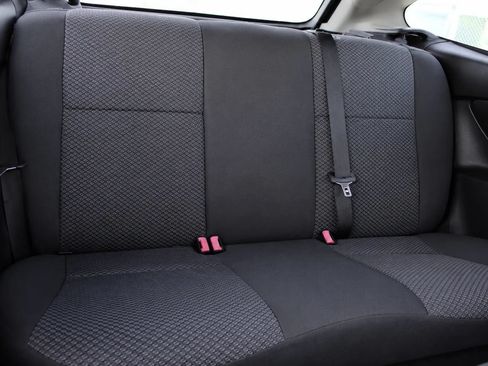 Used 2005 Ford Focus SE FWD image 17