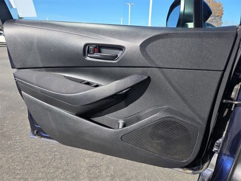 Used 2023 Toyota Corolla LE image 18