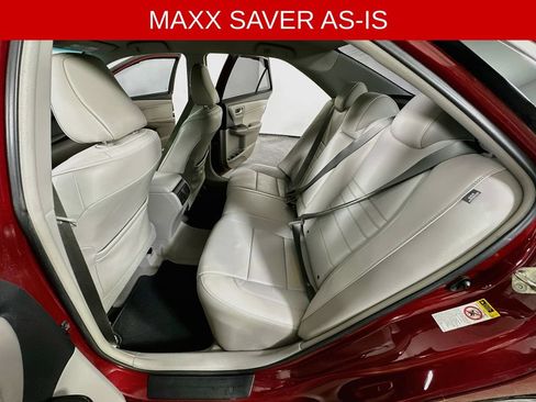 Used 2017 Toyota Camry XLE FWD image 13