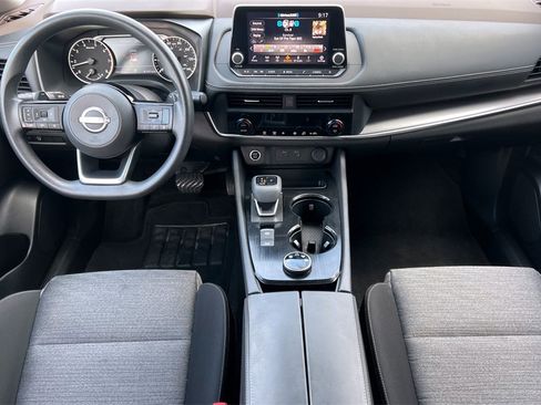Used 2023 Nissan Rogue SV image 15