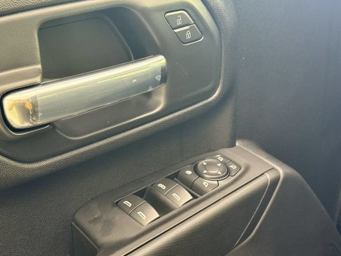 New 2026 Chevrolet Silverado 2500 Custom w/ Custom Value Package AWD/4WD image 19