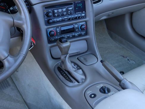 Used 2003 Chevrolet Corvette Convertible w/ Preferred Equipment Group1 RWD image 31