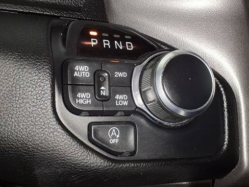 Used 2020 RAM 1500 Big Horn AWD/4WD image 29