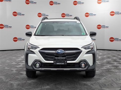 Certified 2025 Subaru Outback Premium image 2