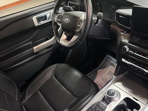 Used 2020 Ford Explorer Limited w/ Class III Trailer Tow Package image 34