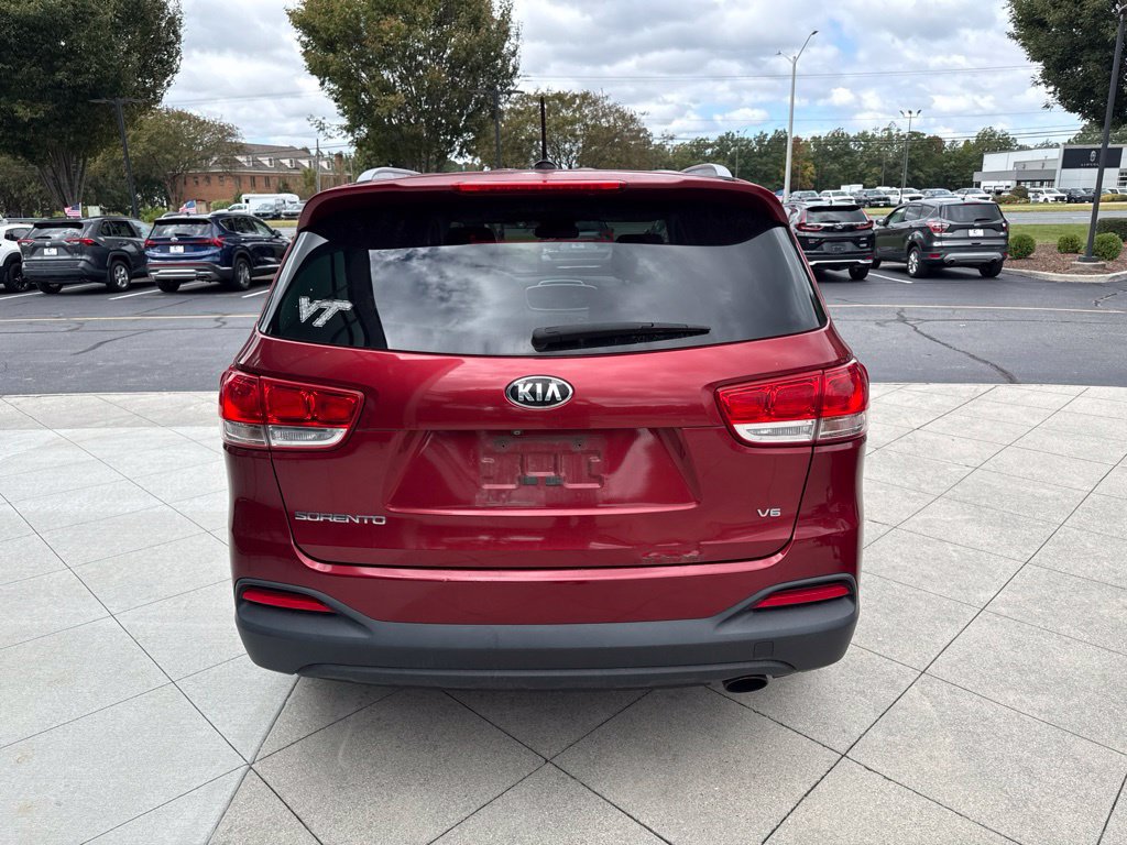 Used 2016 Kia Sorento LX AWD/4WD image 8