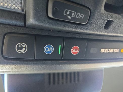 Certified 2024 GMC Sierra 2500 Denali Ultimate image 22