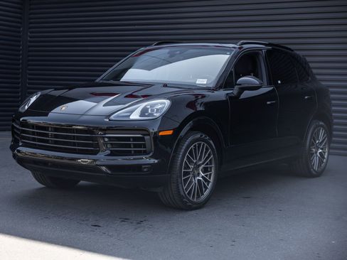 Certified 2023 Porsche Cayenne Platinum Edition AWD/4WD image 1