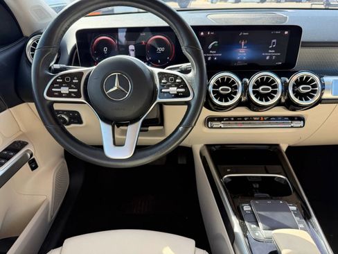 Used 2021 Mercedes-Benz GLB 250 image 20