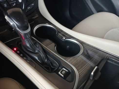 Used 2019 Buick Envision Preferred FWD image 37