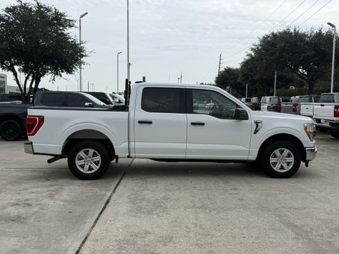 Used 2022 Ford F150 XLT w/ Equipment Group 301A Mid RWD image 3