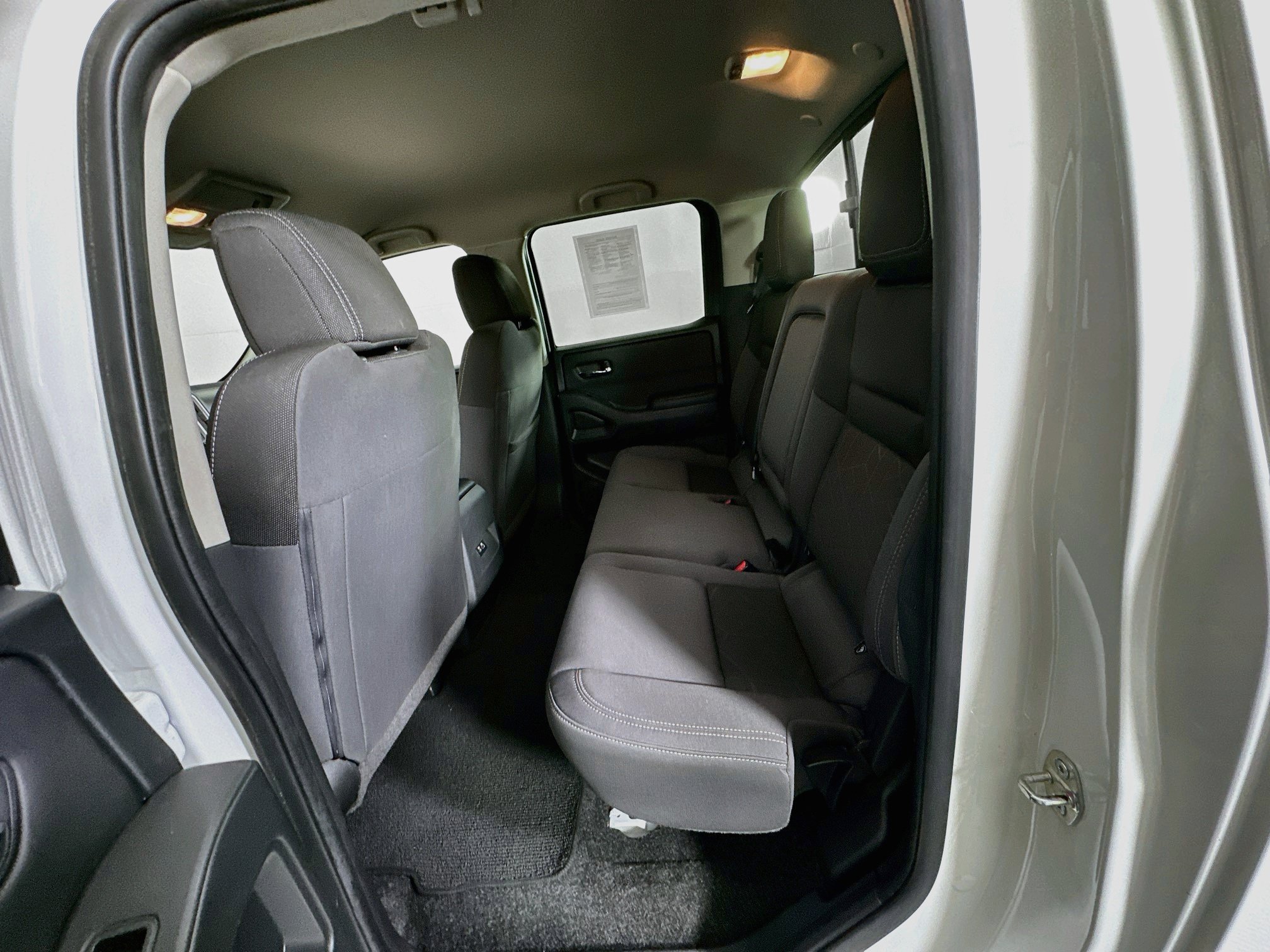 Used 2026 Nissan Frontier SV RWD image 26