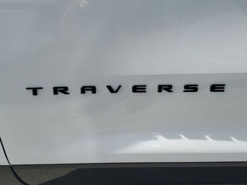 New 2026 Chevrolet Traverse RS image 7