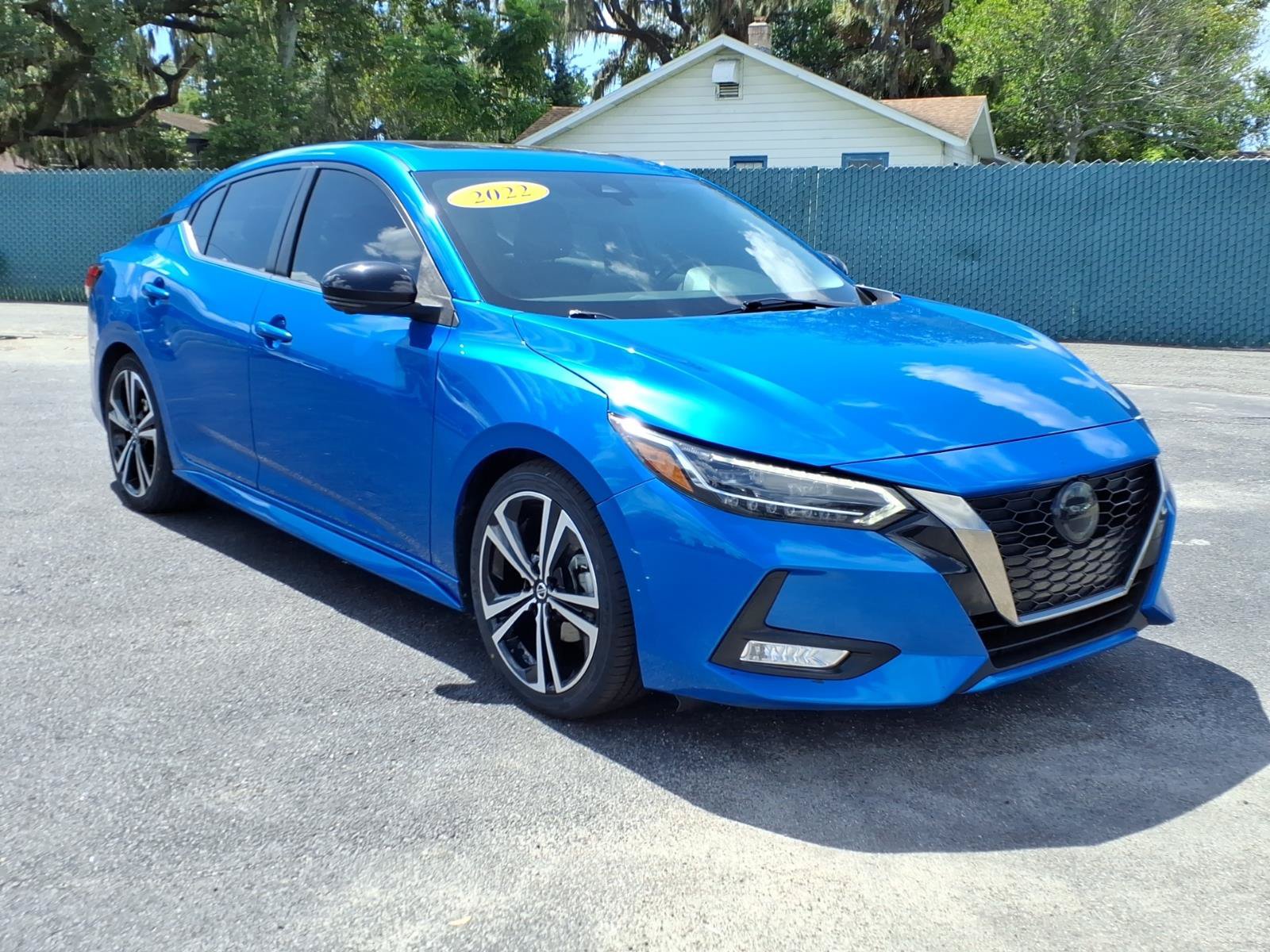 Used 2022 Nissan Sentra SR w/ SR Premium Package FWD image 7