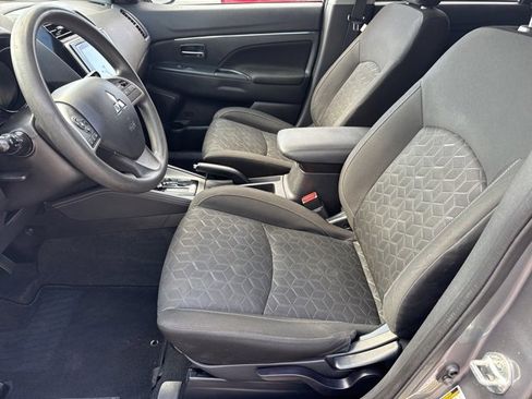 Used 2020 Mitsubishi Outlander Sport AWD image 9