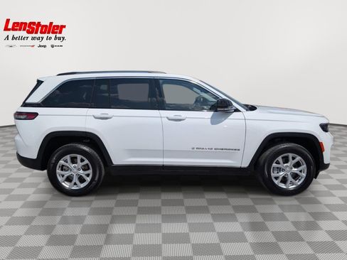 Used 2023 Jeep Grand Cherokee Limited AWD/4WD image 6