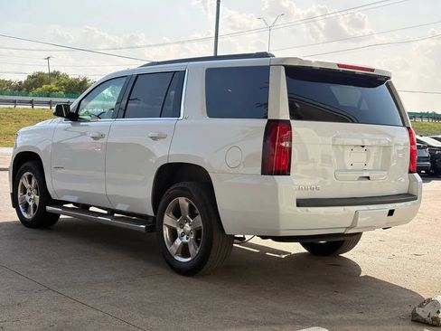 Used 2018 Chevrolet Tahoe LT w/ Luxury Package RWD image 5