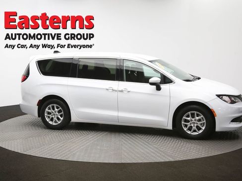 Used 2023 Chrysler Voyager LX FWD image 46