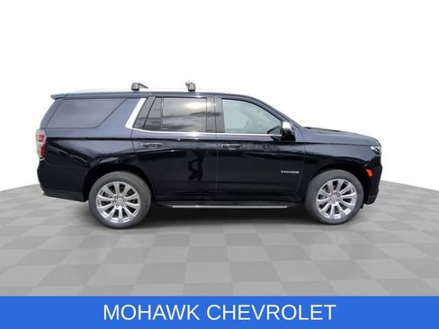 Used 2021 Chevrolet Tahoe Premier w/ Premium Package AWD/4WD image 10