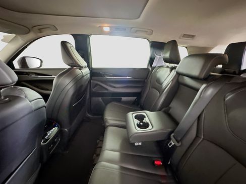 Used 2023 INFINITI QX60 Pure AWD/4WD image 27