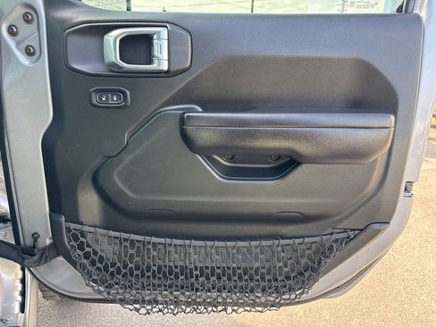 Used 2021 Jeep Wrangler Unlimited Rubicon image 24