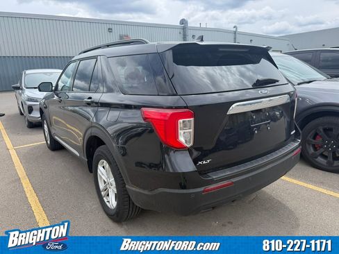 Certified 2024 Ford Explorer XLT AWD/4WD image 7