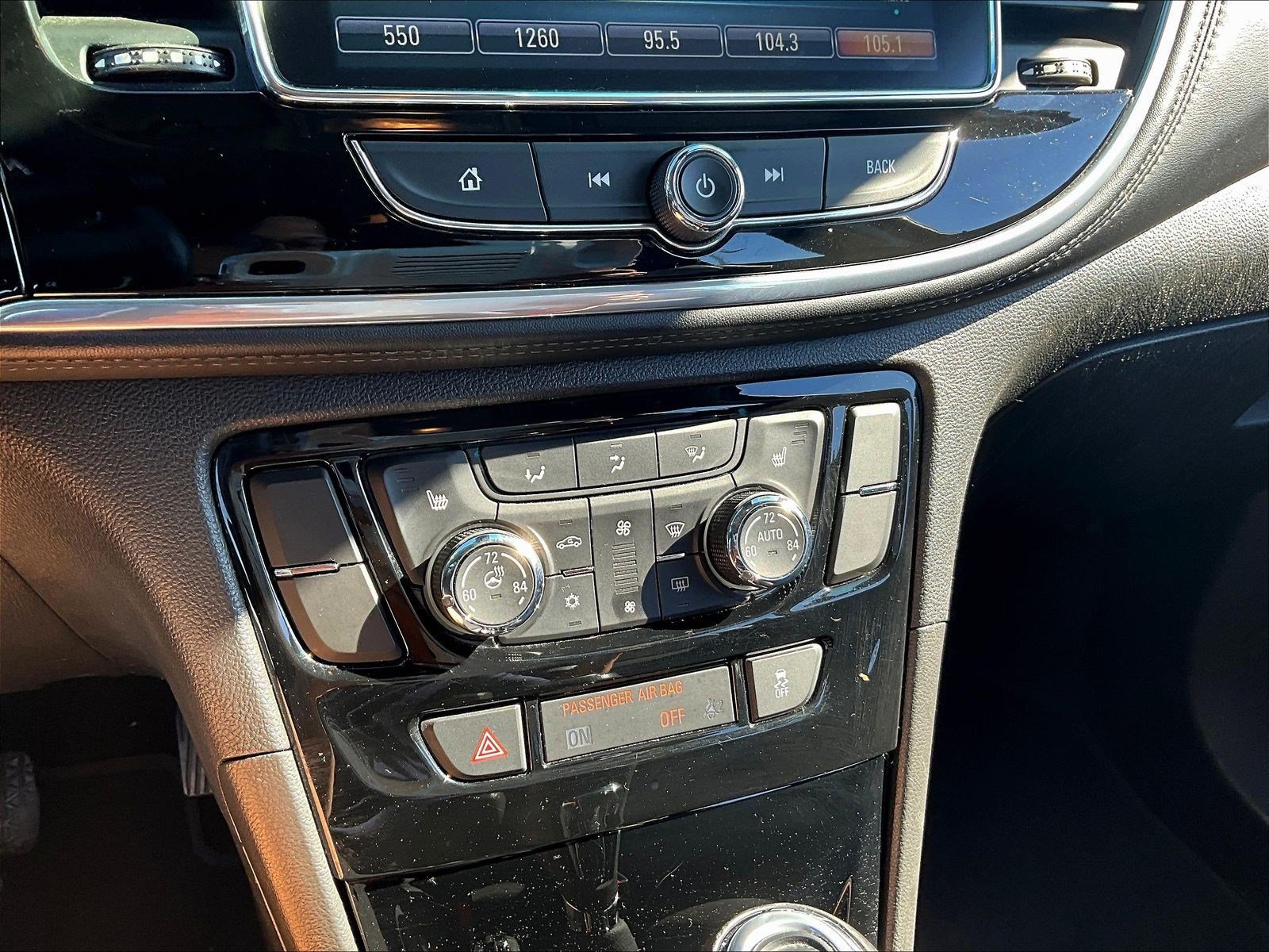 Used 2020 Buick Encore Essence FWD image 15