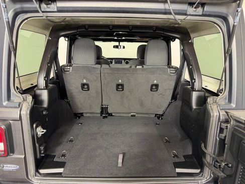Used 2022 Jeep Wrangler Unlimited Sport AWD/4WD image 26