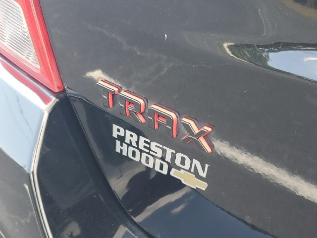 Used 2019 Chevrolet Trax LT w/ Redline Edition FWD image 9