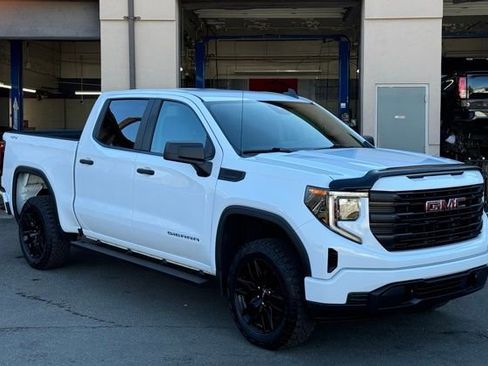 Used 2023 GMC Sierra 1500 Pro w/ Graphite Edition image 3